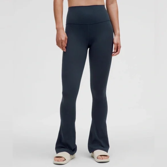 Lululemon Align High-Rise Mini-Flare Pants 
*Extra Short* - Picture 2 of 4